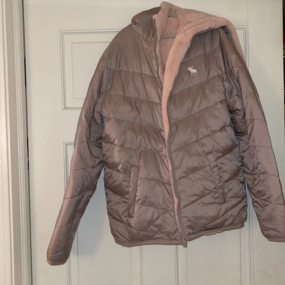 Reversible Taupe/pink Abercrombiekids coat